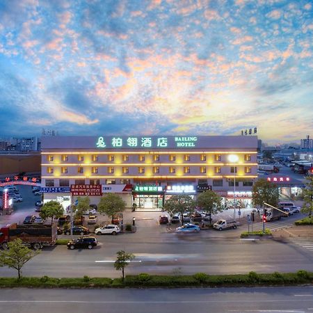Bai Ling Hotel Nanning Esterno foto